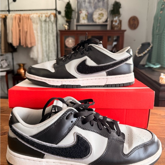 Nike Dunk — Black & Gray